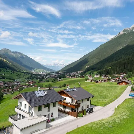 In Neustift Near Lift, Cleaning Included * ノイシュティフト・イム・シュトゥーバイタール