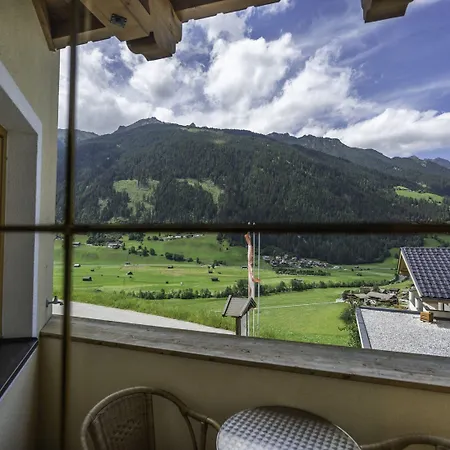 アパート In Neustift Near Lift, Cleaning Included ノイシュティフト・イム・シュトゥーバイタール